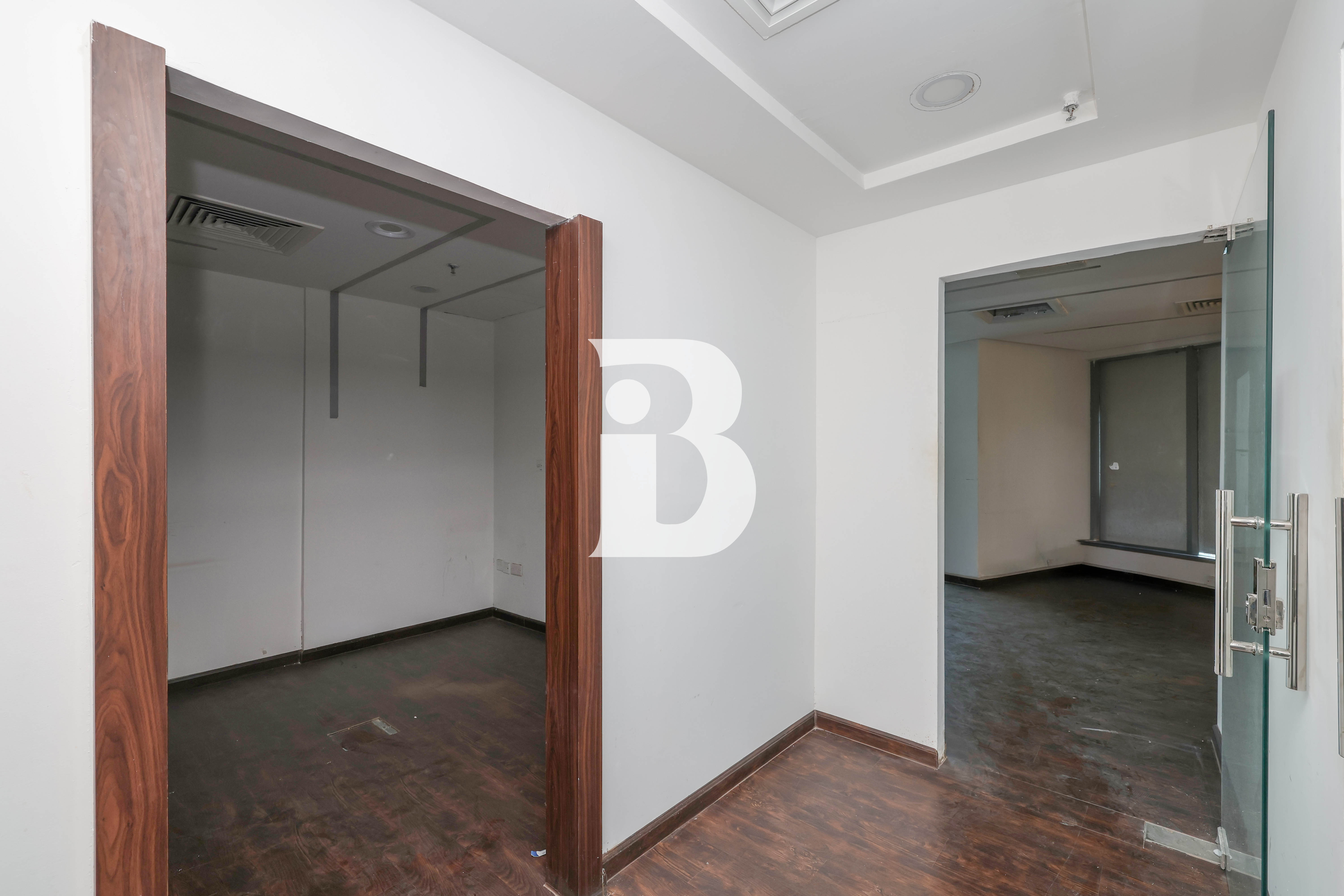 Office for Sale | XL Tower | Vacant