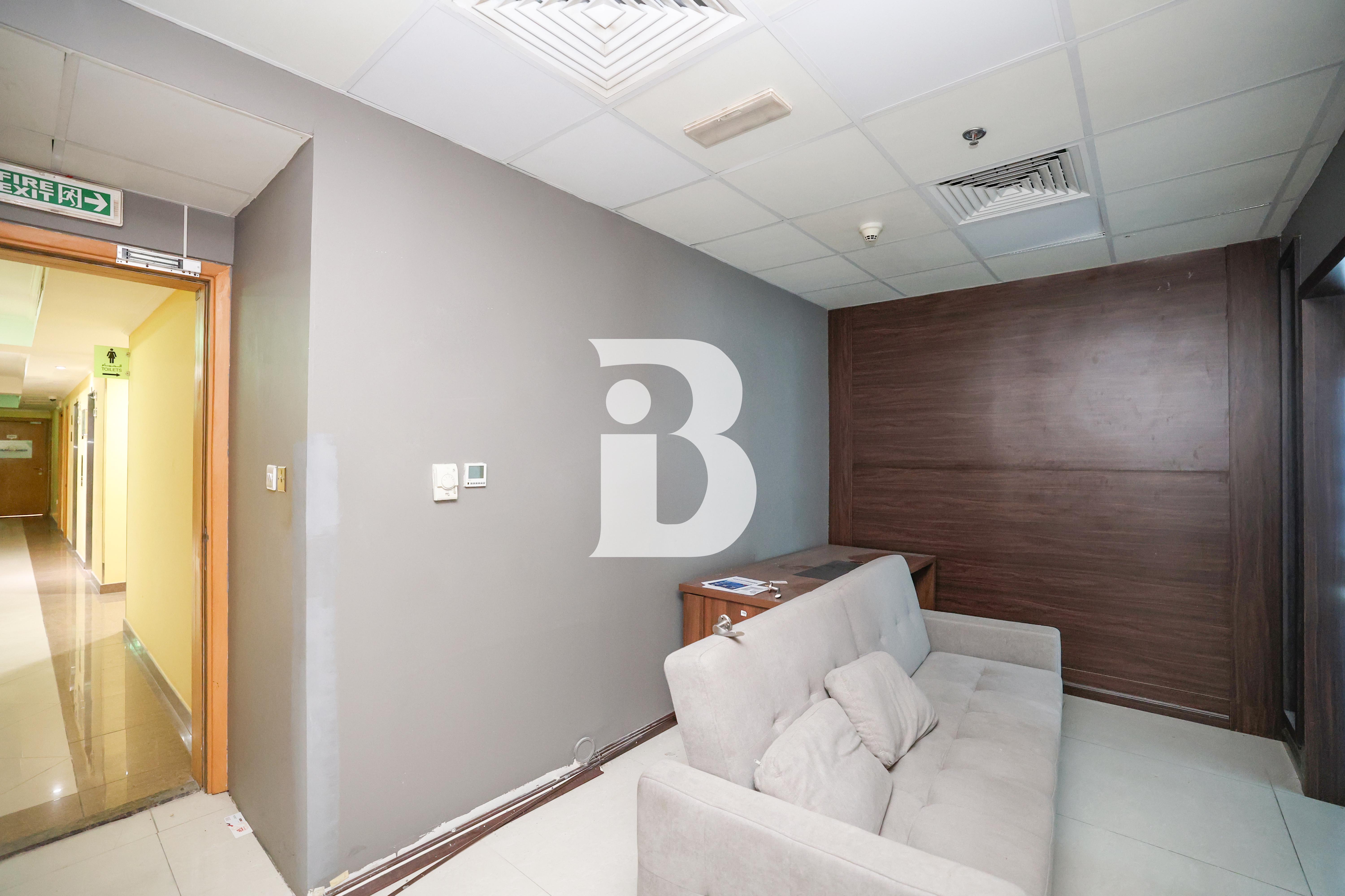 Office for Sale | XL Tower | Vacant