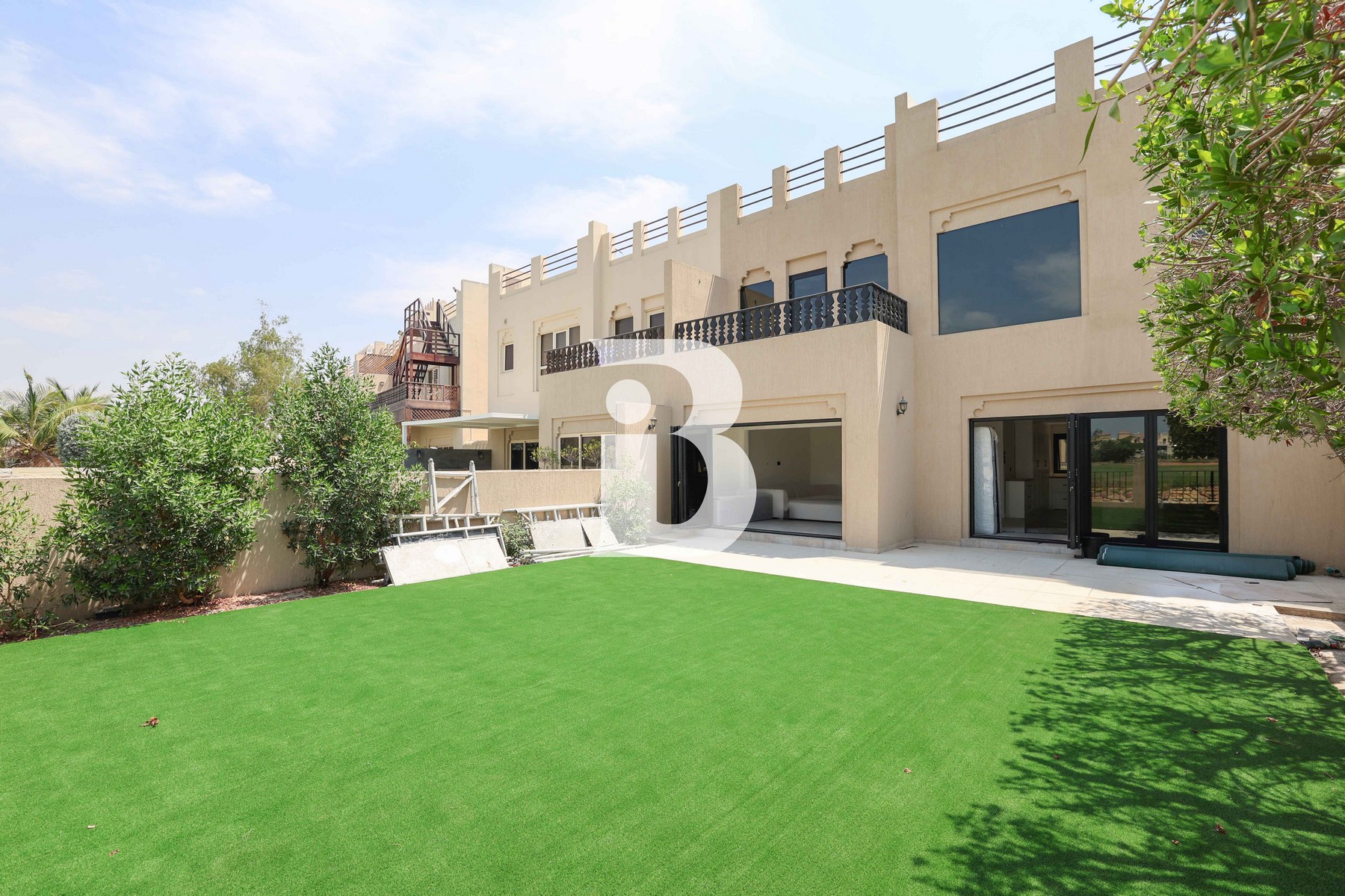 Freshly Renovated Townhouse with Golf & Canal View 1