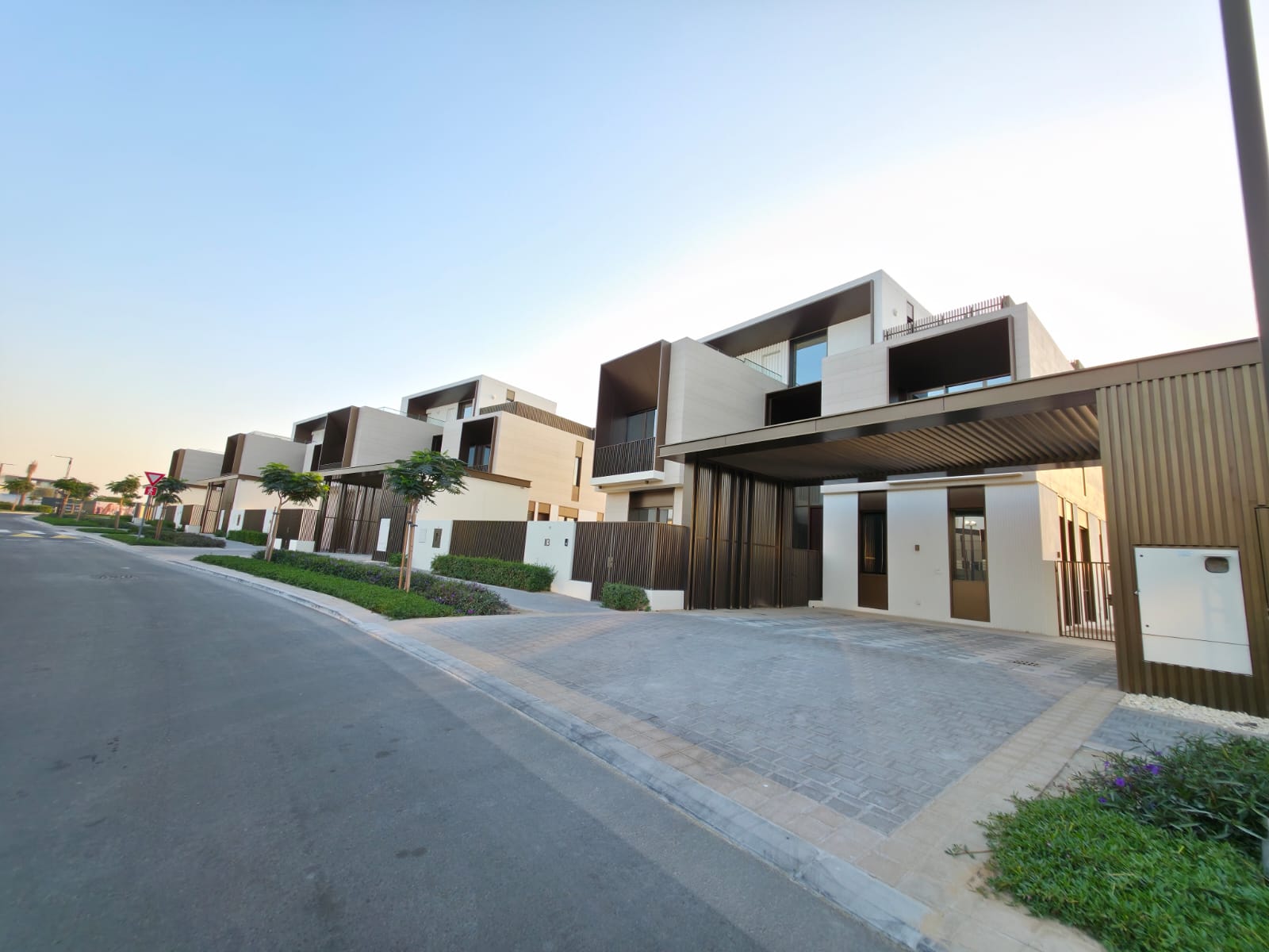 5BR + Maid’s Villa | Motivated Seller | Vacant