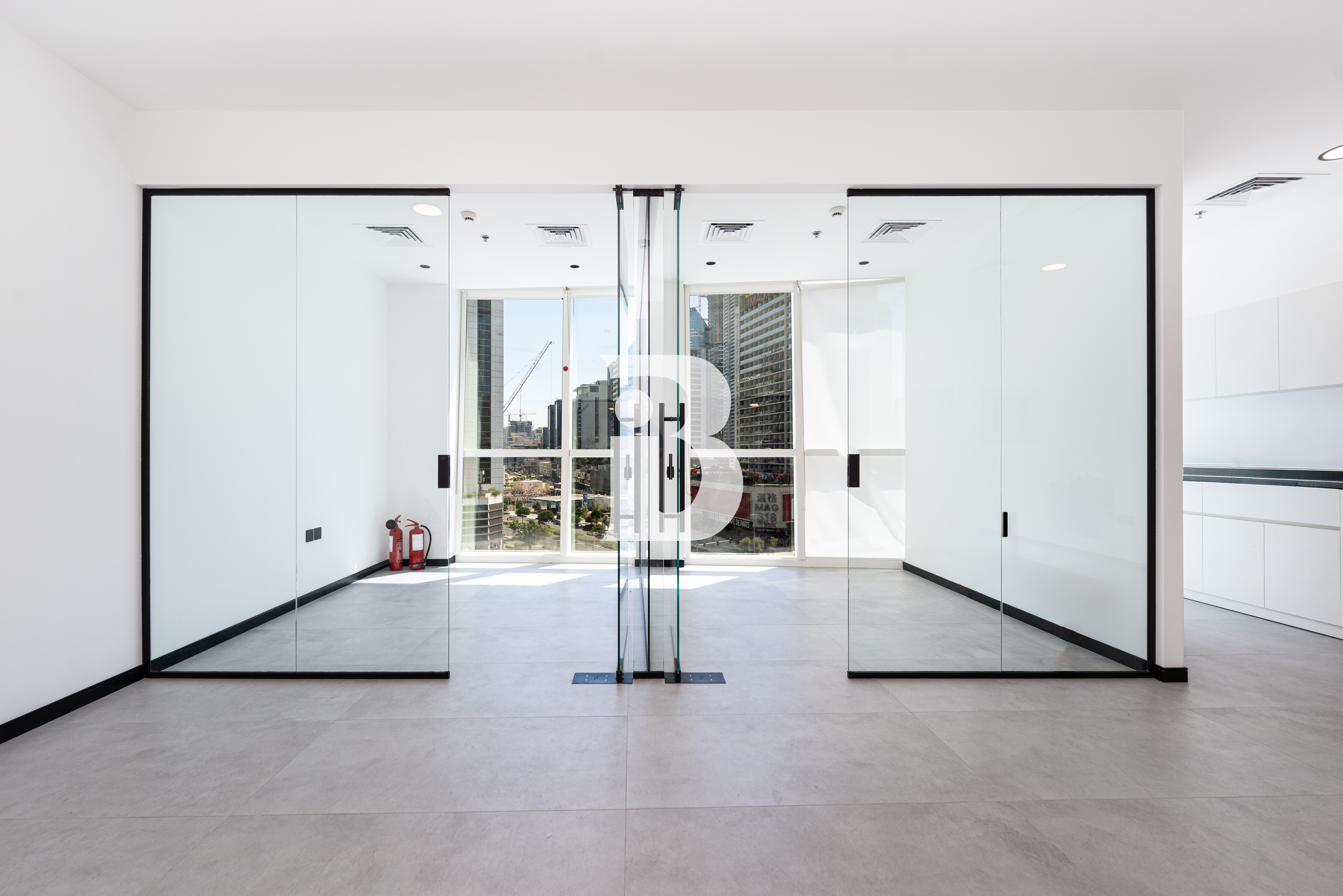 Newly Renovated | Canal Views | Partitions Built 1