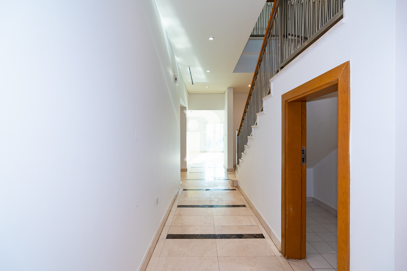 5.8% ROI | Internal | Corner | Vastu