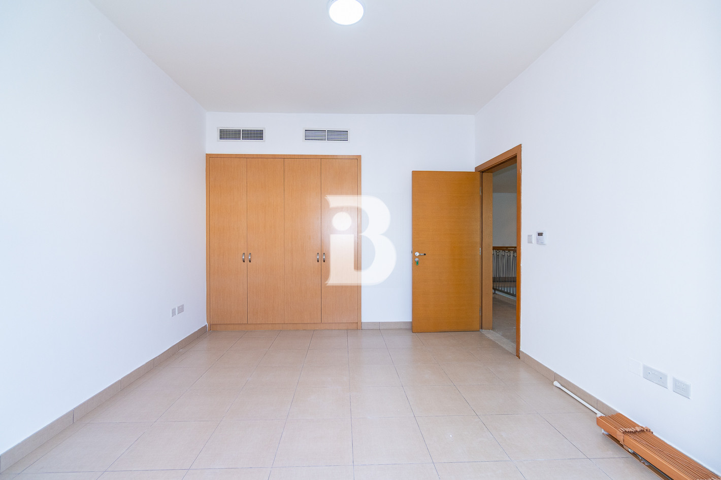 5.8% ROI | Internal | Corner | Vastu 12