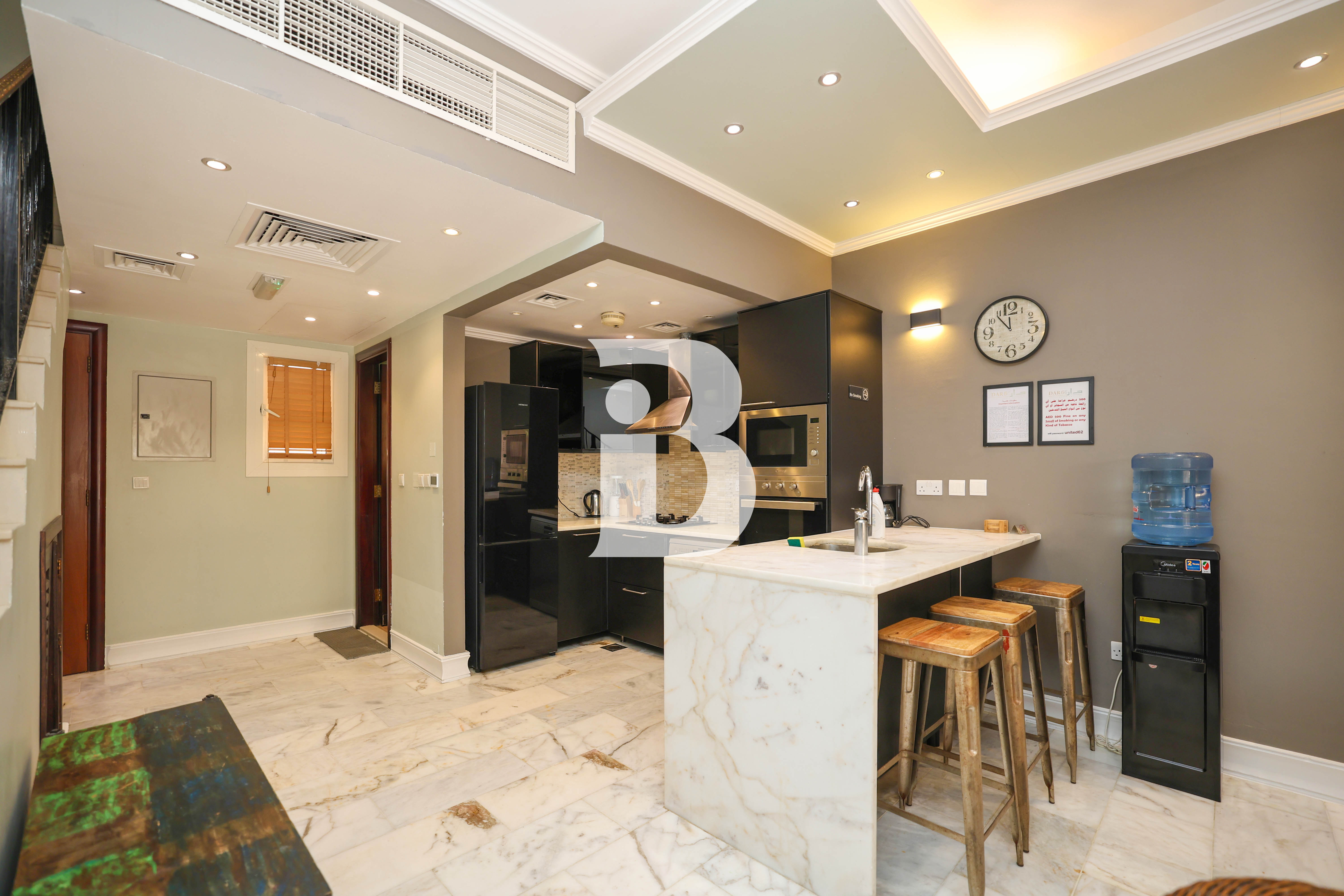 Upgraded Townhouse- Prime Location- Private Pool