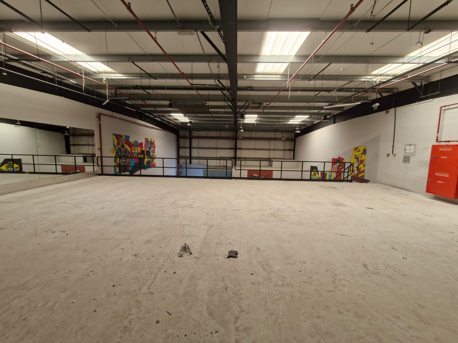 PREMIUM FITTED WAREHOUSE | TAX FREE |G+M