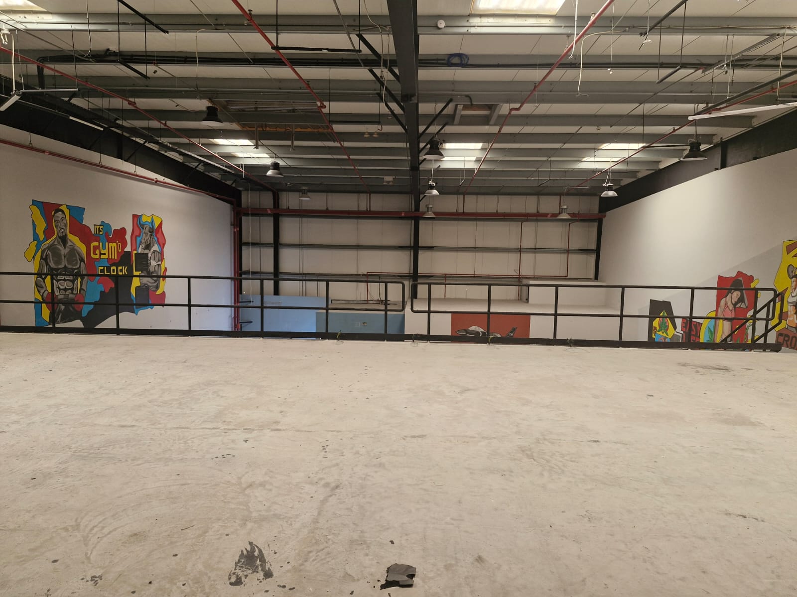 PREMIUM FITTED WAREHOUSE | TAX FREE |G+M