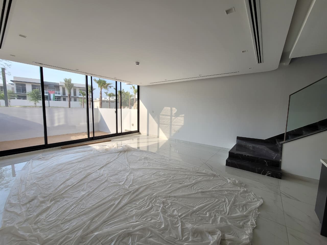 BRAND NEW | TERRACE | SINGLE ROW | ON THE PARK | VACANT
