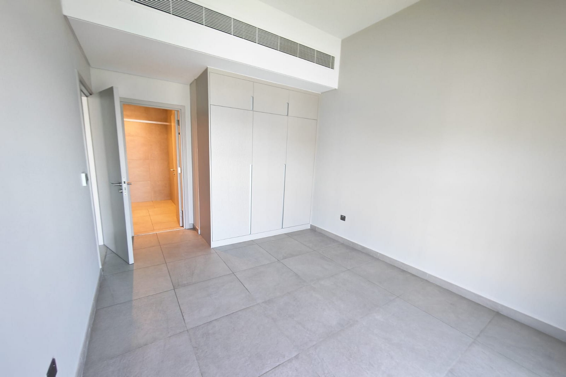 Ready To Move | 4BR + Maid's | Luxury Living