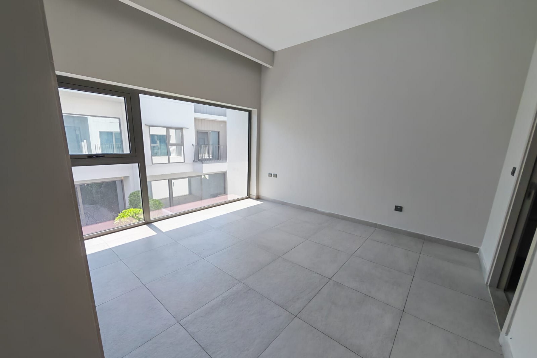 Ready To Move | 4BR + Maid's | Luxury Living